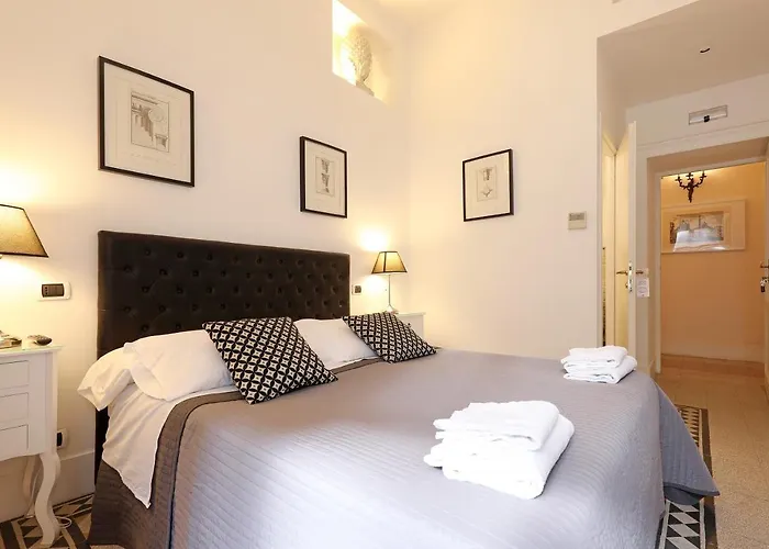 Residenza Mazzini Bed & Breakfast 4*